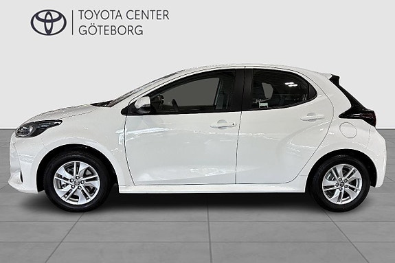 Toyota Yaris 4 of 11