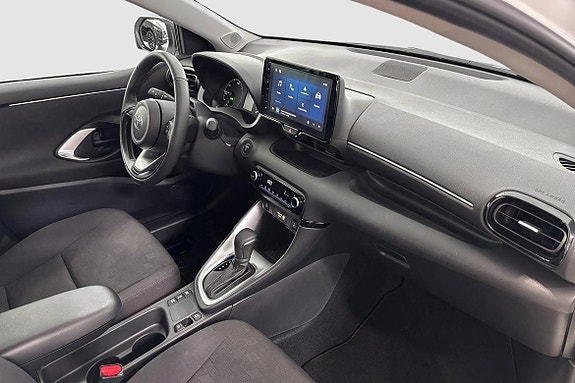 Toyota Yaris 7 of 11