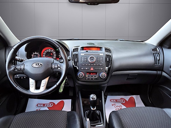 Kia Ceed 13 of 16