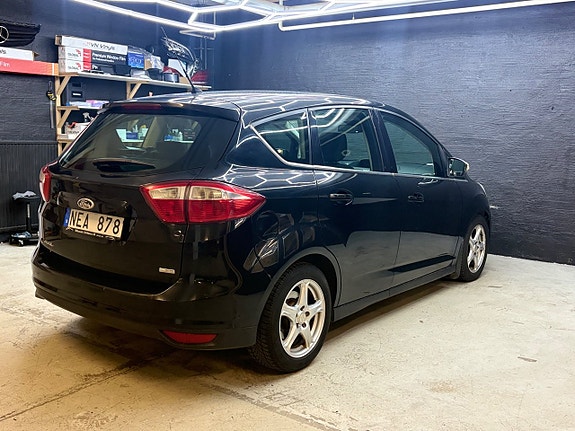 Ford C-Max 8 of 18