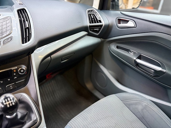 Ford C-Max 17 of 18