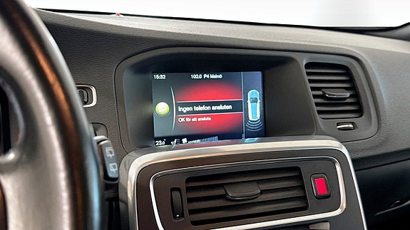 Volvo V60 Cross Country 12 of 17