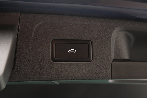 Volkswagen Passat Alltrack 19 of 19