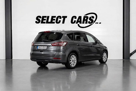 Ford S-MAX 3 of 6