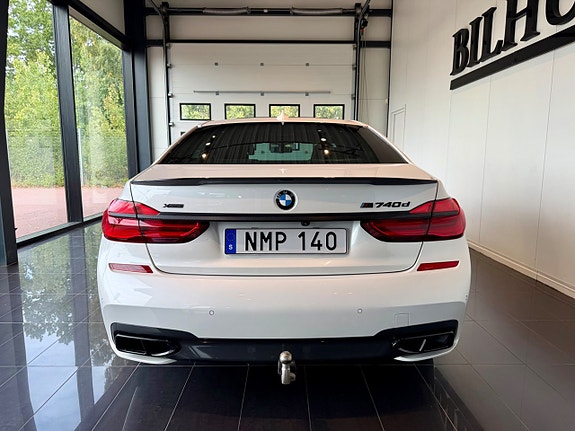 BMW 740d 6 of 19