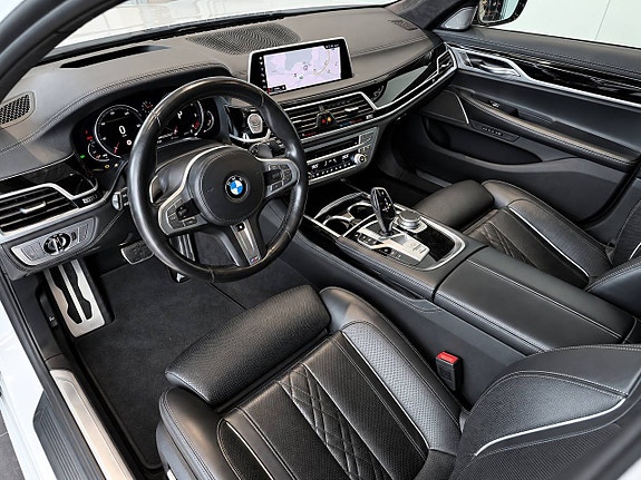 BMW 740d 14 of 19