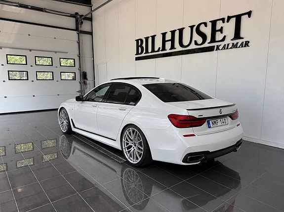 BMW 740d 3 of 7