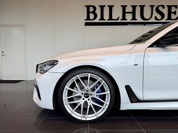 BMW 740d 4 of 19