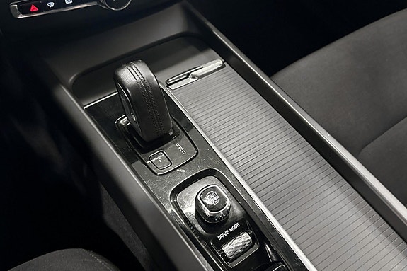 Volvo XC60 12 of 19