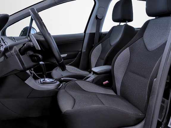Peugeot 308 7 of 16