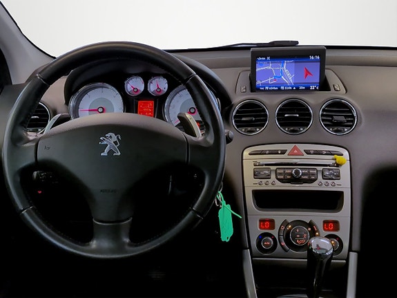 Peugeot 308 9 of 16