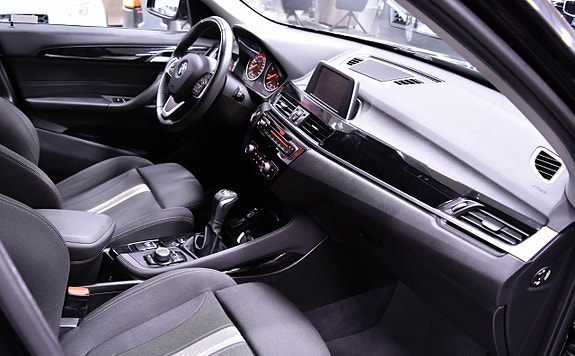 BMW X1 11 of 18