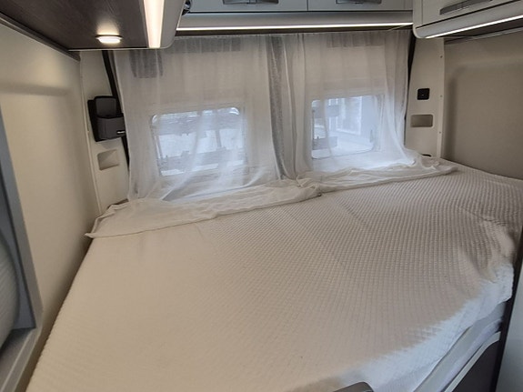 Westfalia Columbus 540D Pop-up 150 hk automat, vattenburen diesel, drag 15 of 25