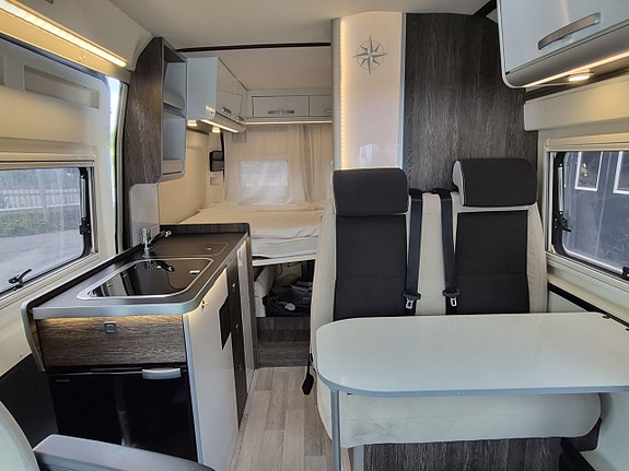 Westfalia Columbus 540D Pop-up 150 hk automat, vattenburen diesel, drag 10 of 25