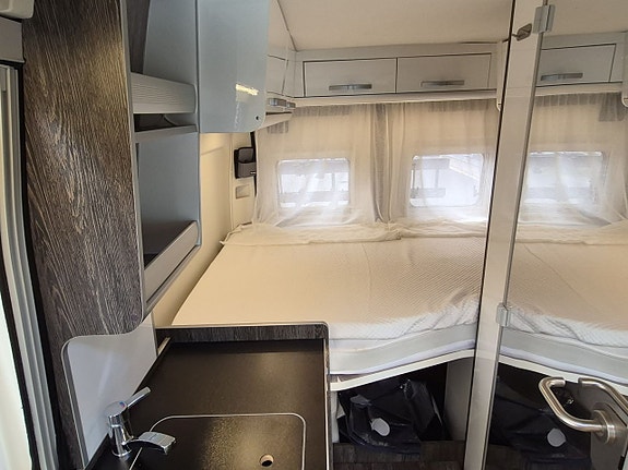 Westfalia Columbus 540D Pop-up 150 hk automat, vattenburen diesel, drag 14 of 25