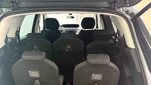 Citroen Grand C4 Picasso 27 of 30