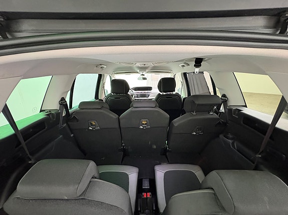 Citroen Grand C4 Picasso 26 of 30