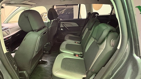Citroen Grand C4 Picasso 29 of 30