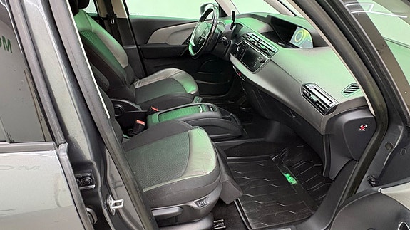 Citroen Grand C4 Picasso 25 of 30