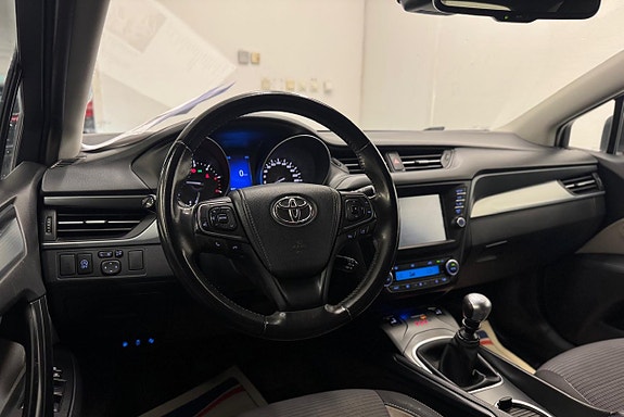 Toyota Avensis 6 of 22