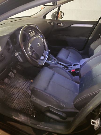 Citroen C4 5 of 6