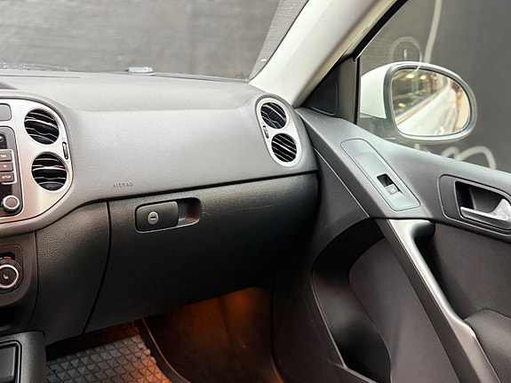 Volkswagen Tiguan 18 of 24
