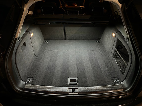 Audi A4 9 of 9