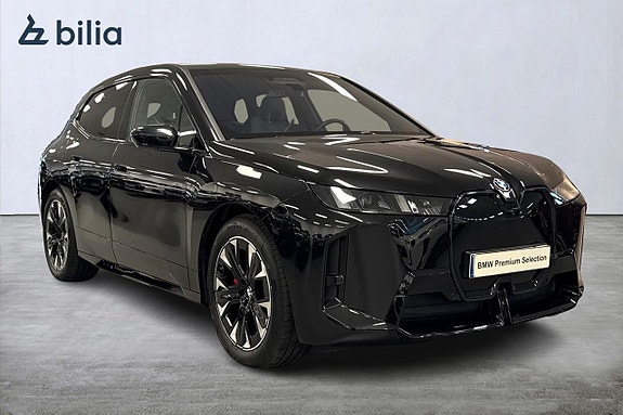 BMW iX 17 of 20