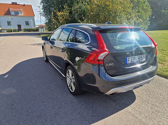 Volvo V60 4 of 7