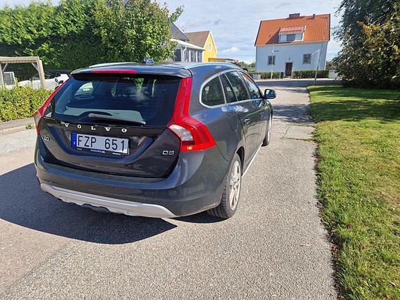 Volvo V60 3 of 7