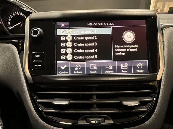 Peugeot 208 16 of 19