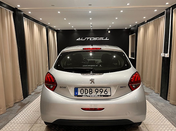 Peugeot 208 6 of 19