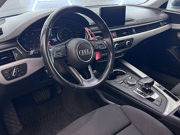 Audi A4 6 of 17