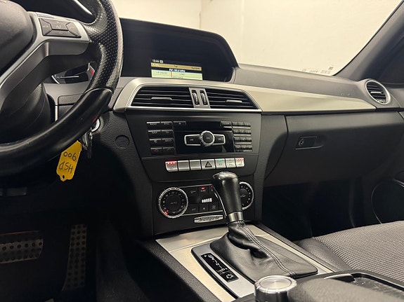Mercedes-Benz C220 6 of 23