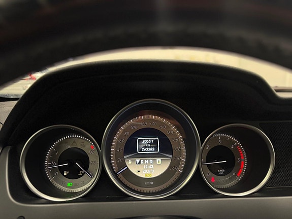 Mercedes-Benz C220 12 of 23