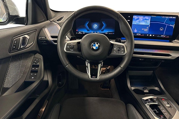 BMW 120 9 of 18