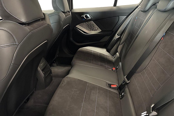 BMW 120 11 of 18