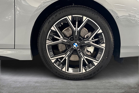 BMW 120 14 of 18