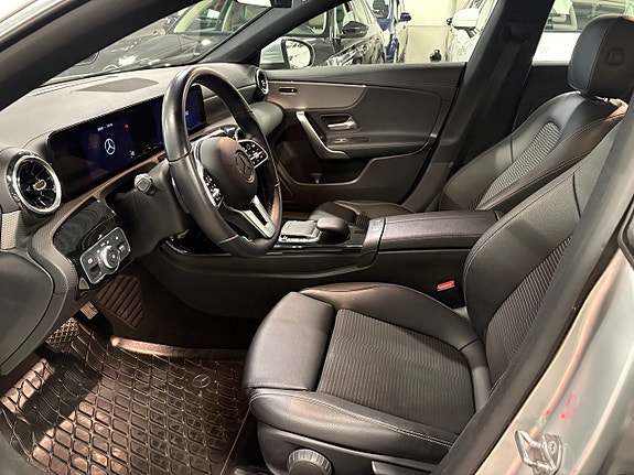 Mercedes-Benz CLA200 d 5 of 11