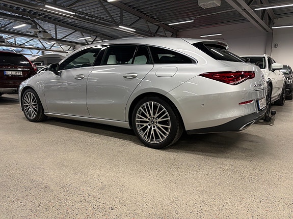 Mercedes-Benz CLA200 d 3 of 11