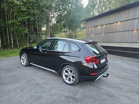 BMW X1 3 of 8