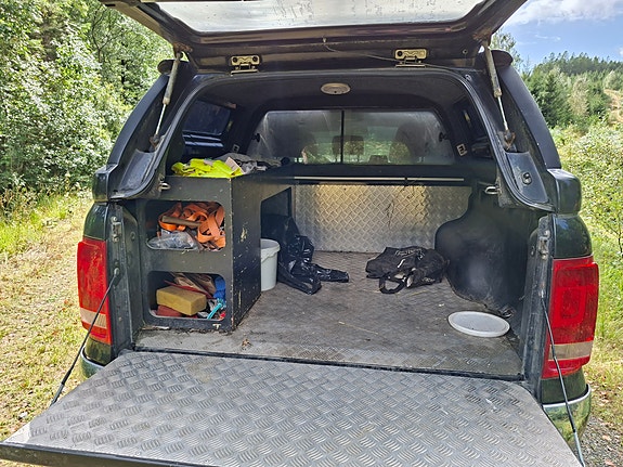 Volkswagen Amarok 6 of 9