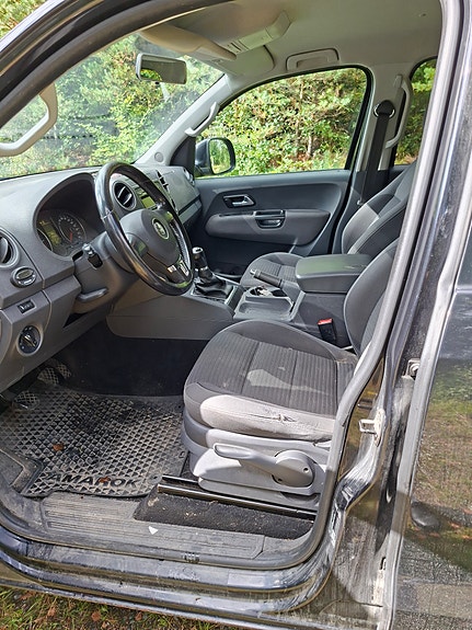 Volkswagen Amarok 9 of 9