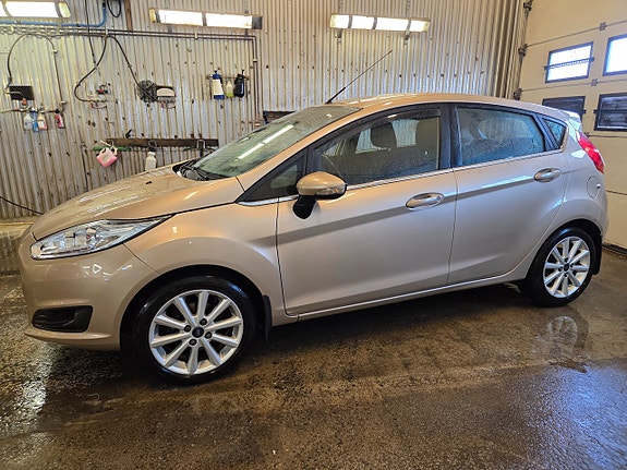 Ford Fiesta 9 of 28