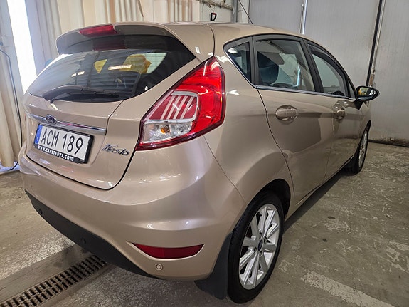 Ford Fiesta 12 of 28