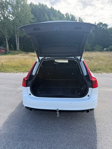 Volvo V90 3 of 7