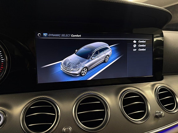 Mercedes-Benz E200 15 of 27