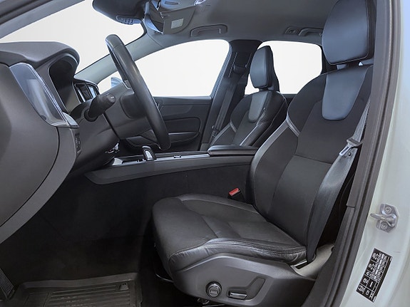 Volvo XC60 6 of 20