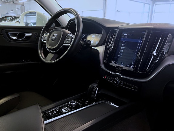 Volvo XC60 15 of 20