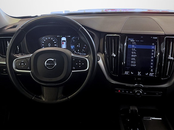 Volvo XC60 8 of 20